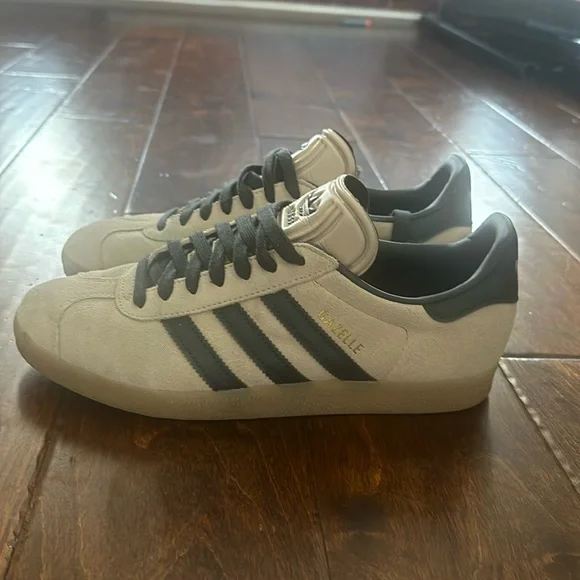 adidas gazelle silver green womens Adidas Gazelle Sala Sneaker  Buy online now!